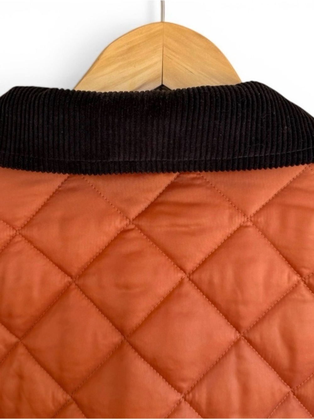 Barbour Orange Quilted Lightweight Jacket with Brown Corduroy Collar - Picture 7 of 10